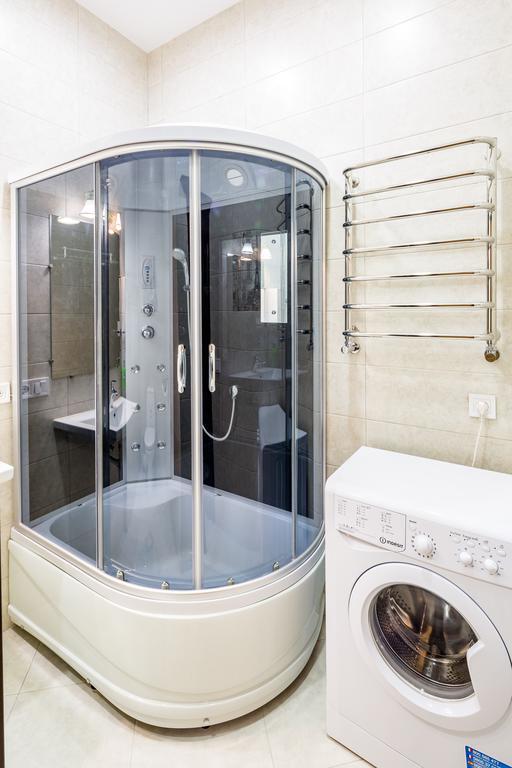 Vip Apartments リヴィウ エクステリア 写真